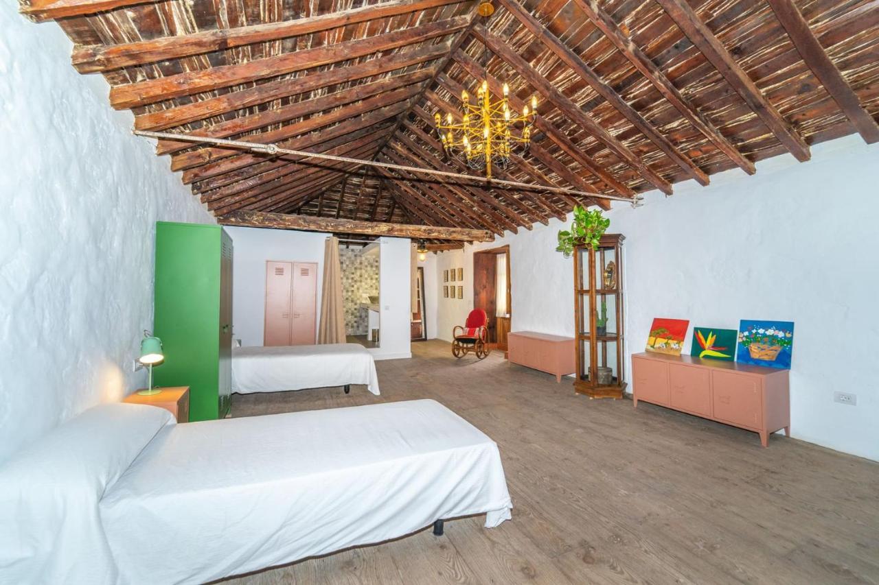Cactus Coliving & Coworking Bed & Breakfast Arona  Bagian luar foto